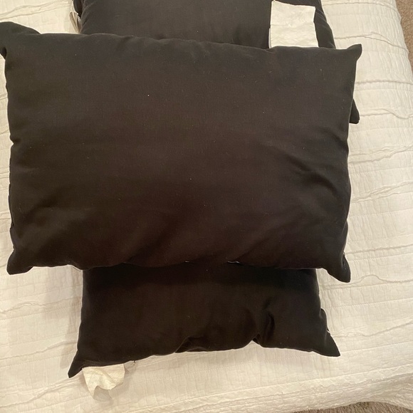 Bb&b Bedding Bundle of 3 Plush Throw Accent Pillows Black White New Condition - Picture 6 of 6